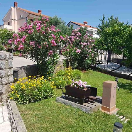 Apartments Mira Krk Крк Экстерьер фото