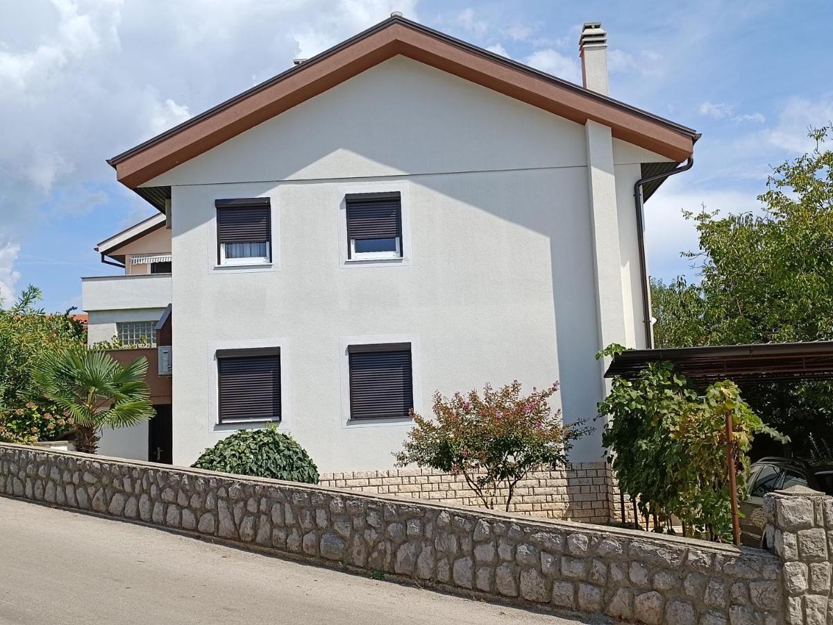 Apartments Mira Krk Крк Экстерьер фото