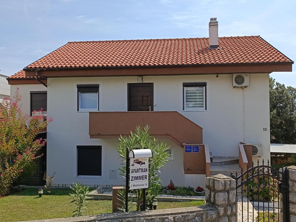 Apartments Mira Krk Крк Экстерьер фото