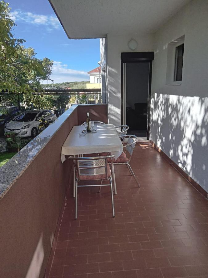 Apartments Mira Krk Крк Экстерьер фото