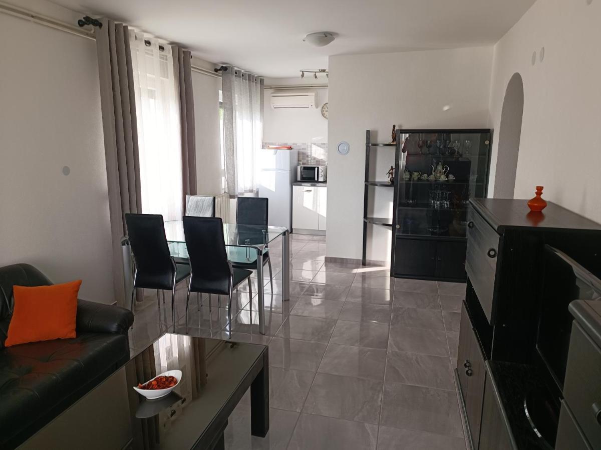 Apartments Mira Krk Крк Экстерьер фото