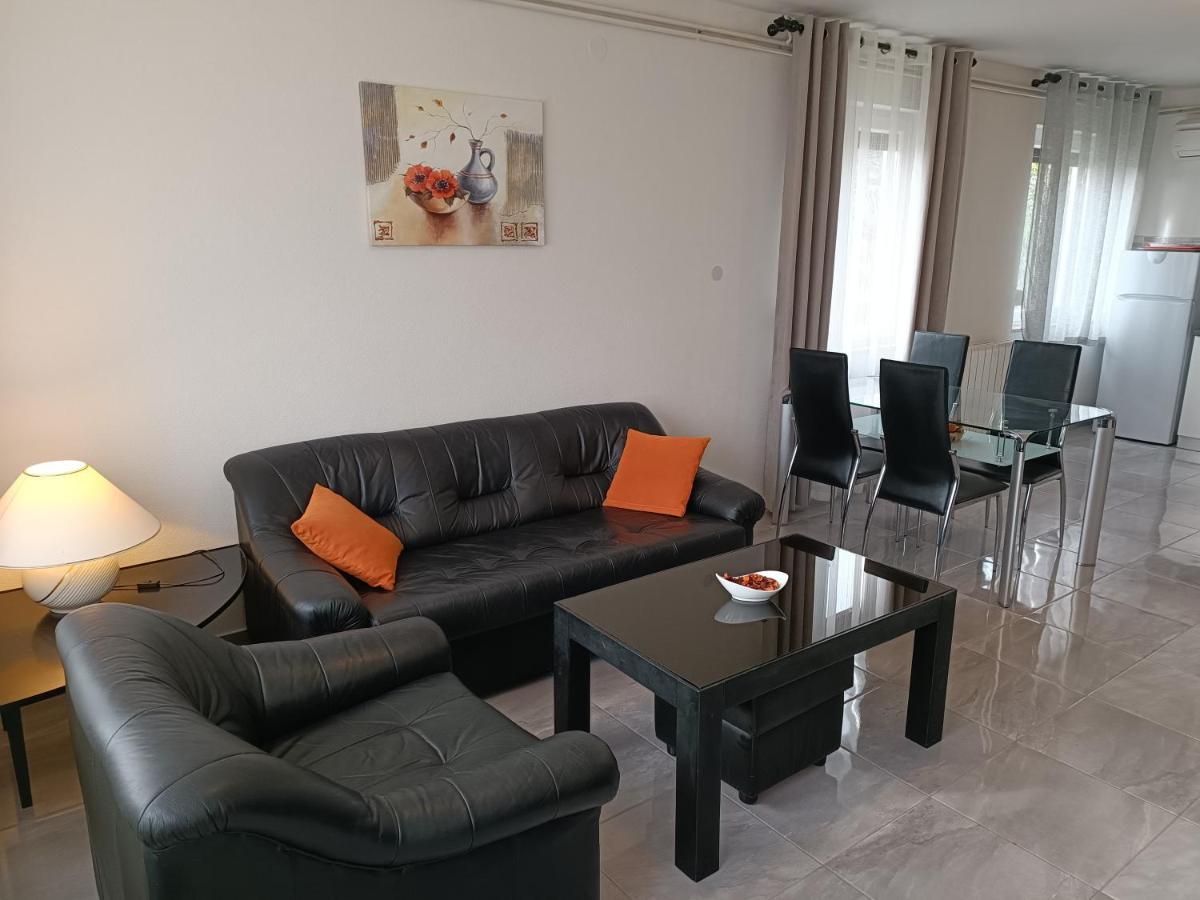 Apartments Mira Krk Крк Экстерьер фото