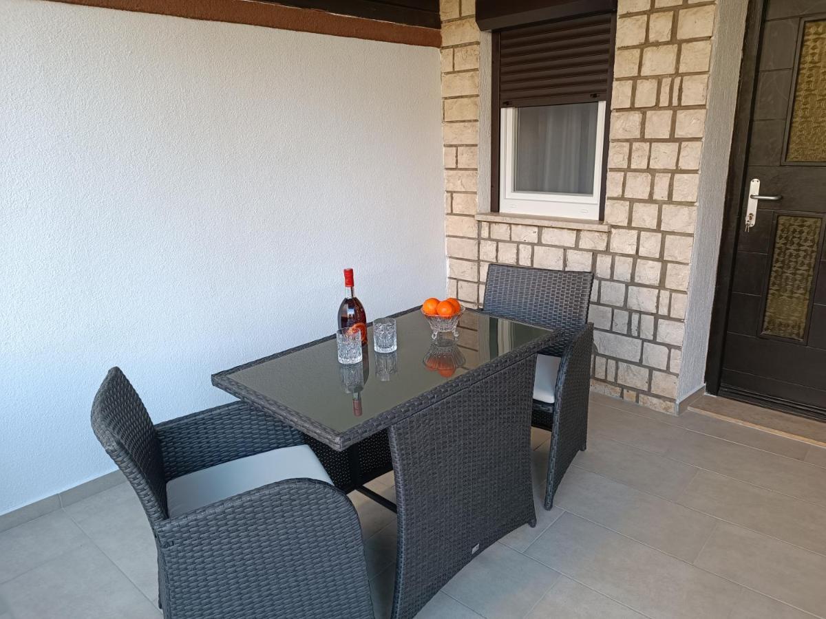 Apartments Mira Krk Крк Экстерьер фото