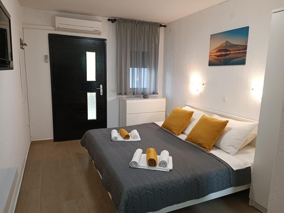 Apartments Mira Krk Крк Экстерьер фото