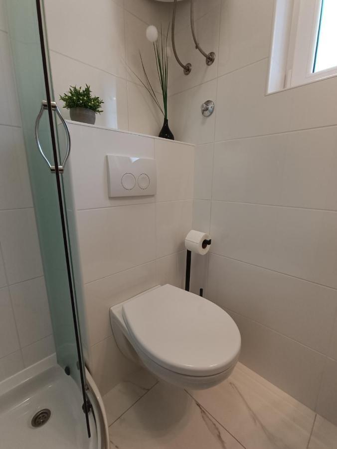 Apartments Mira Krk Крк Экстерьер фото